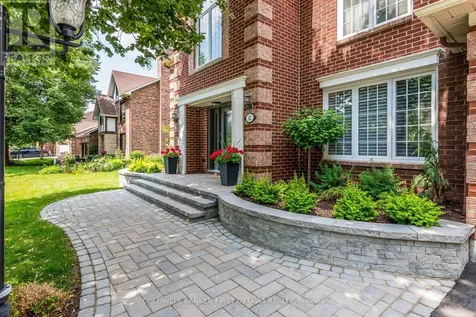 42 Hampel Crescent Ottawa ON K2S 1E4