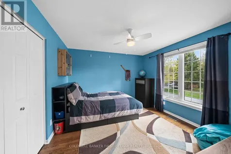 42 Hampel Crescent Ottawa ON K2S 1E4