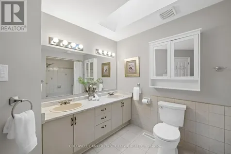 42 Hampel Crescent Ottawa ON K2S 1E4