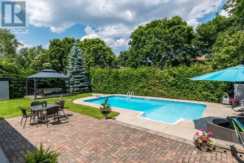 42 Hampel Crescent Ottawa ON K2S 1E4