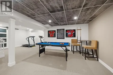 42 Hampel Crescent Ottawa ON K2S 1E4