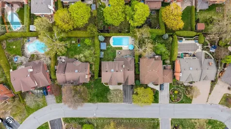 42 Hampel Crescent Ottawa ON K2S 1E4