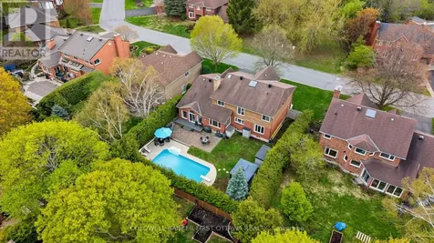 42 Hampel Crescent Ottawa ON K2S 1E4