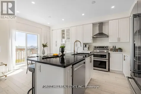 16 Hartney Drive Richmond Hill ON L4S 0J8