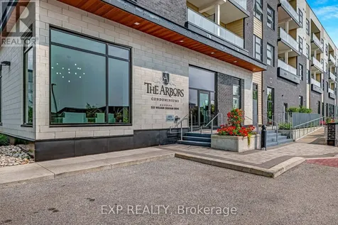 555 William Graham Drive Aurora ON L4G 7C4