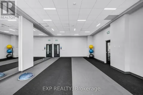 555 William Graham Drive Aurora ON L4G 7C4