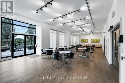 555 William Graham Drive Aurora ON L4G 7C4