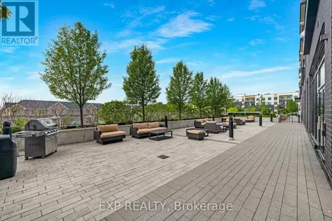 555 William Graham Drive Aurora ON L4G 7C4