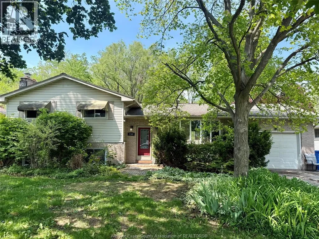 2240 Bondy Avenue Lasalle ON N9H 1J2