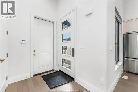 658 Lily Mac Boulevard Windsor ON N9E 0B1