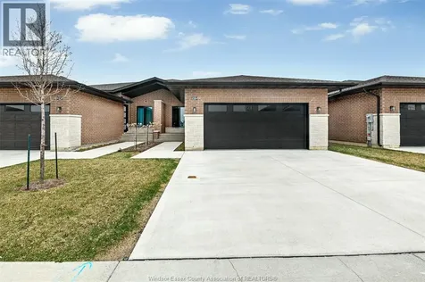 658 Lily Mac Boulevard Windsor ON N9E 0B1