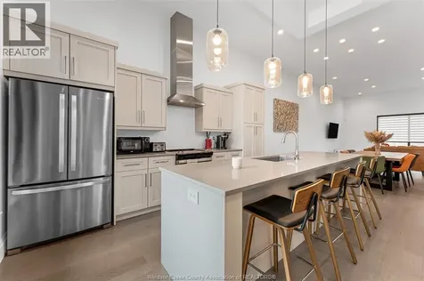 658 Lily Mac Boulevard Windsor ON N9E 0B1