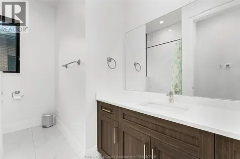 658 Lily Mac Boulevard Windsor ON N9E 0B1