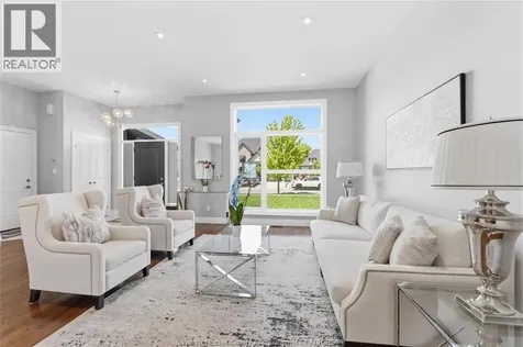 946 Westwood Lakeshore ON N8L 1G5