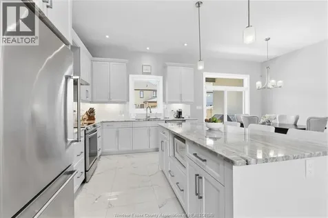 946 Westwood Lakeshore ON N8L 1G5