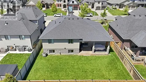 946 Westwood Lakeshore ON N8L 1G5