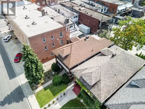 557 Moy Avenue Windsor ON N9A 2N3