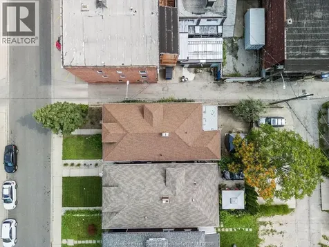 557 Moy Avenue Windsor ON N9A 2N3