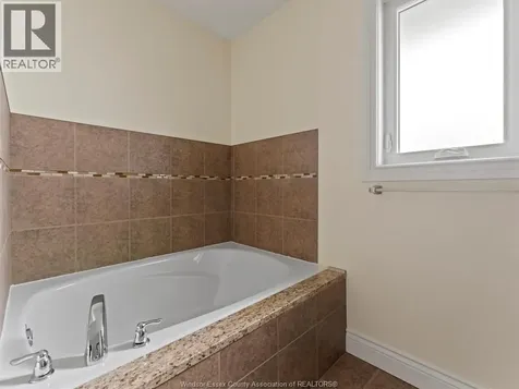 1274 Deer Run Trail Lakeshore ON N0R 1A0