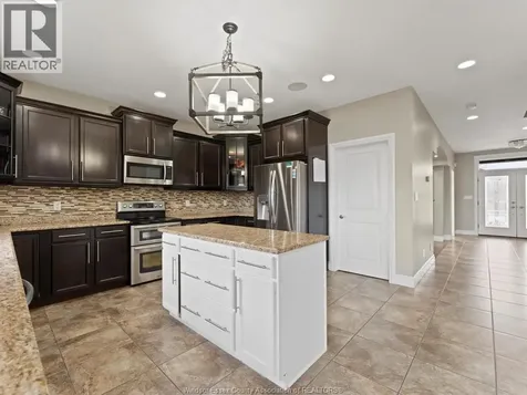1274 Deer Run Trail Lakeshore ON N0R 1A0