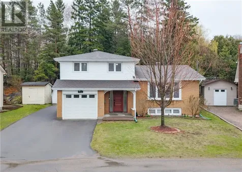 1086 Beverly Drive Greater Sudbury ON P3A 4B5