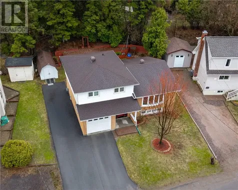 1086 Beverly Drive Greater Sudbury ON P3A 4B5