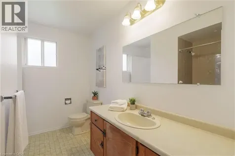 194 Fiddlers Green Road Ancaster ON L9G 1W6
