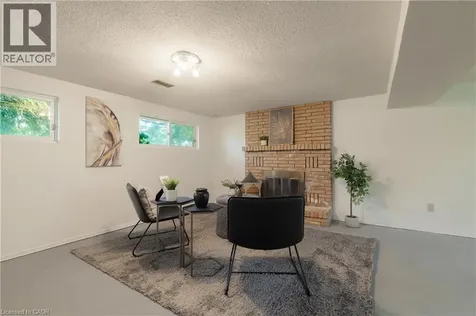 194 Fiddlers Green Road Ancaster ON L9G 1W6