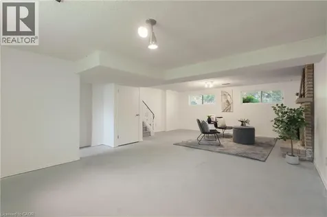 194 Fiddlers Green Road Ancaster ON L9G 1W6