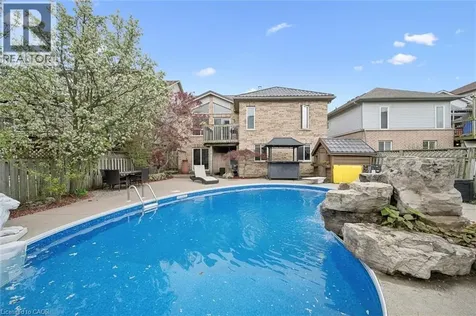 44 Mcnichol Drive Cambridge ON N1P 1C9