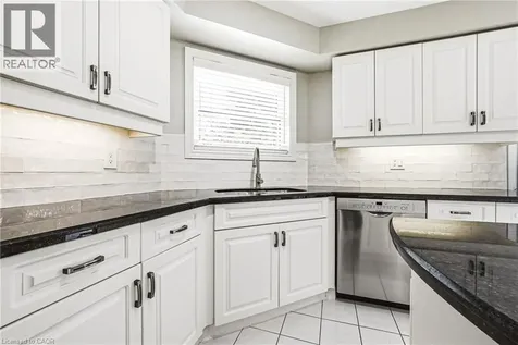 2162 Country Club Drive Burlington ON L7M 4B1