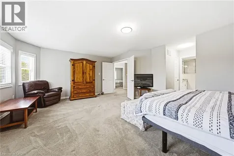 2162 Country Club Drive Burlington ON L7M 4B1