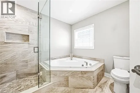 2162 Country Club Drive Burlington ON L7M 4B1
