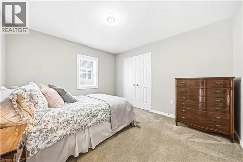 2162 Country Club Drive Burlington ON L7M 4B1