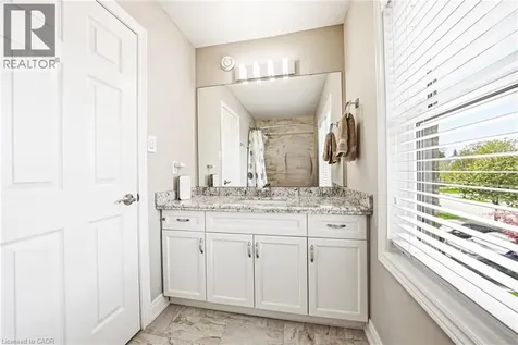 2162 Country Club Drive Burlington ON L7M 4B1