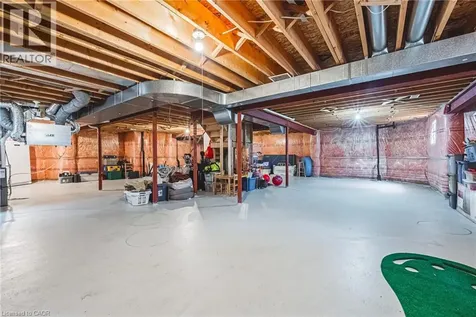 2162 Country Club Drive Burlington ON L7M 4B1