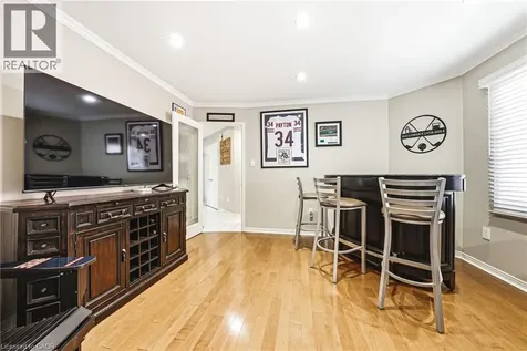 2162 Country Club Drive Burlington ON L7M 4B1