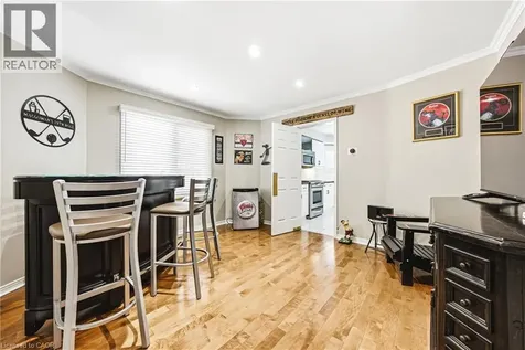 2162 Country Club Drive Burlington ON L7M 4B1