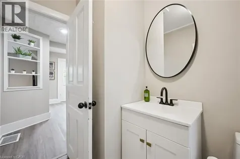 15 Gordon Avenue Kitchener ON N2H 1N7