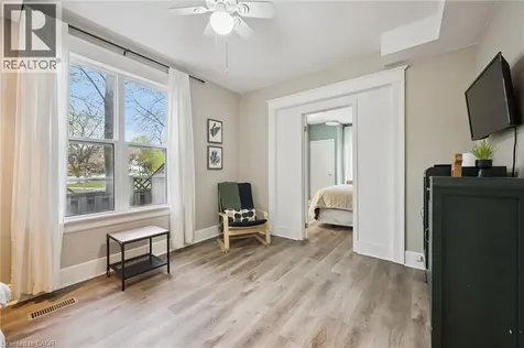 15 Gordon Avenue Kitchener ON N2H 1N7