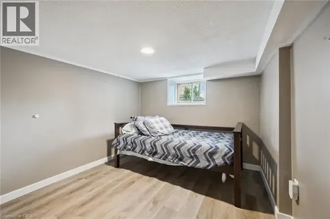 15 Gordon Avenue Kitchener ON N2H 1N7