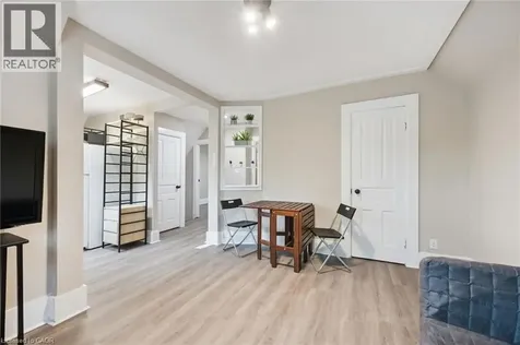 15 Gordon Avenue Kitchener ON N2H 1N7