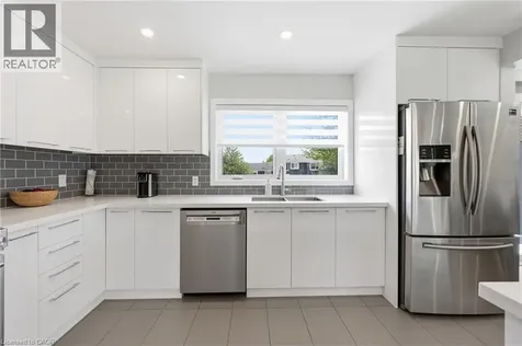 2122 Bridge Road Oakville ON L6L 2G1