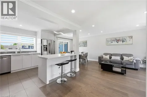 2122 Bridge Road Oakville ON L6L 2G1