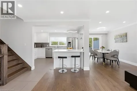 2122 Bridge Road Oakville ON L6L 2G1