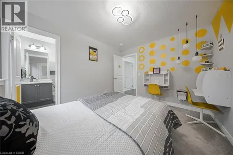 38 Gloria Street Kitchener ON N2R 0R1