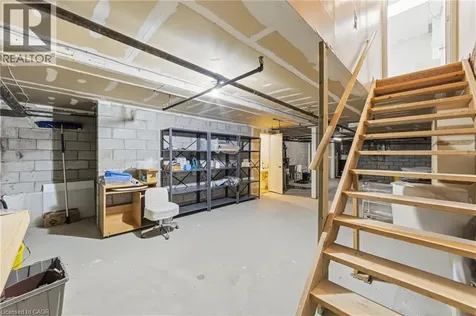 4136 Dundas Street West Etobicoke ON M8X 1X3