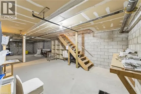4136 Dundas Street West Etobicoke ON M8X 1X3