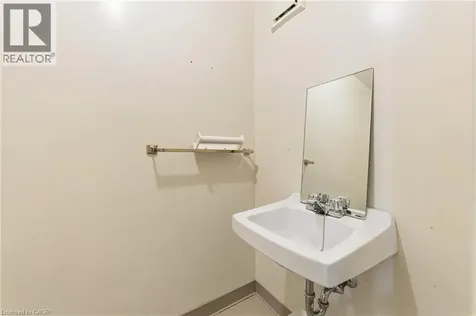 4136 Dundas Street West Etobicoke ON M8X 1X3