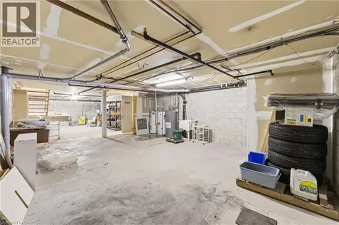 4136 Dundas Street West Etobicoke ON M8X 1X3
